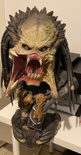 Predator action figure - predator,