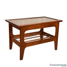 Tavolino scultoreo moderno