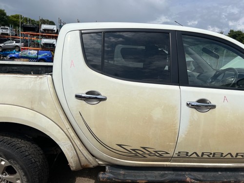Mitsubishi l200 porta - mitsubishi,