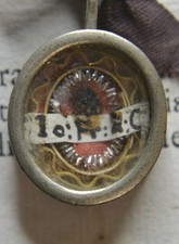 relic reliquary reliquia