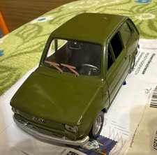 POLITOYS Fiat 126 (Serie S 17)  verde  modellino auto scala  1/25 Completa!!