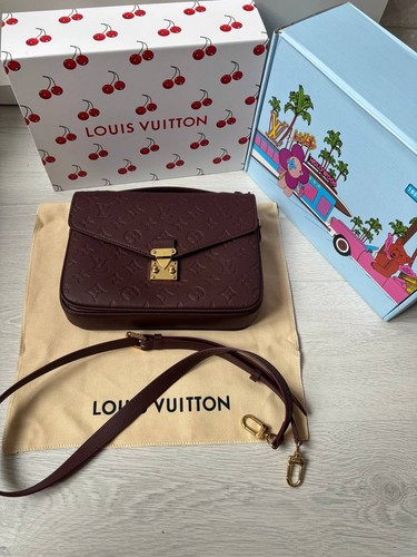 Louis vuitton pochette - vuitton, metis