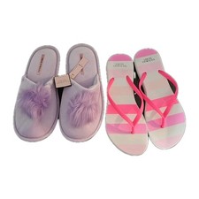 Due paia di scarpe Victoria's