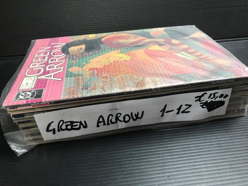 C49 green arrow playpress - green,