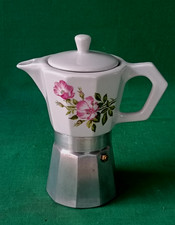 Vecchia caffettiera vintage - vecchia,