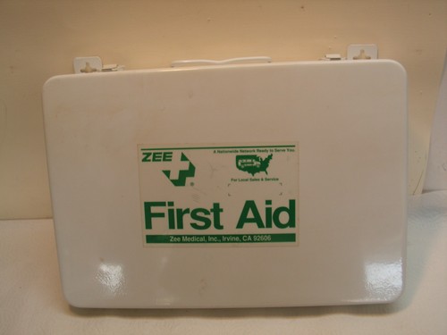 Vintage zee medical wall - zee, mount