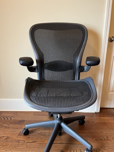 Herman miller aeron chair - aeron,
