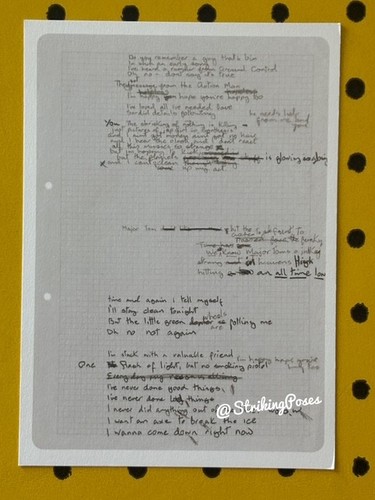 David bowie a postcard - is,