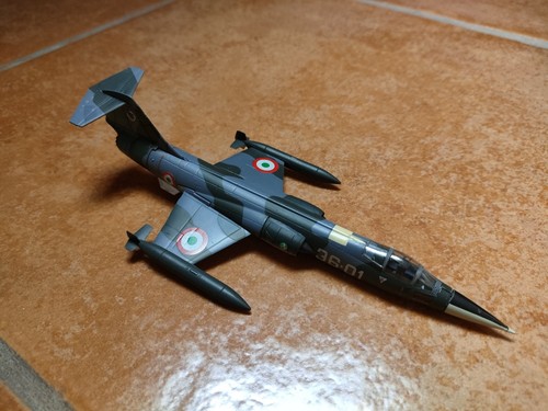 Die cast 100 modellino - 1/100, aereo