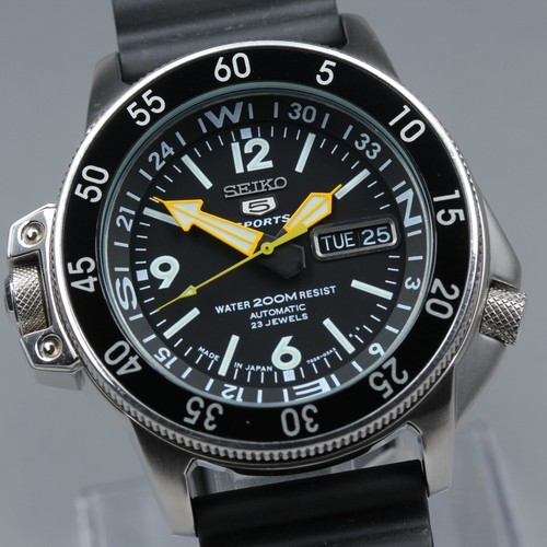 Seiko sports 7s36 - sports, date