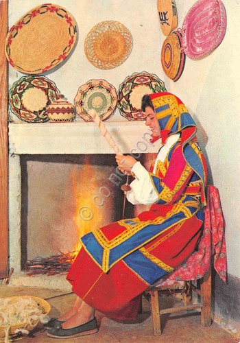 Cartolina costumi tradizionali - costumi,
