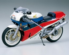 Tamiya 14057 Honda VFR750R
