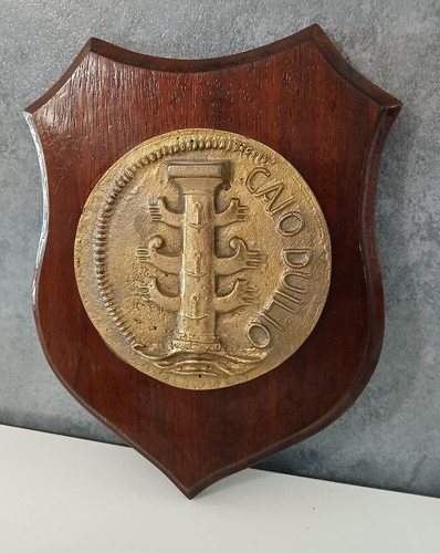 Crest legno nave - in,