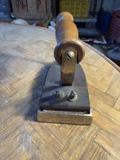 FERRO DA STIRO ANTICO