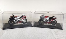 Lotto 2 modellini APRILIA RSV250 M.Melandri 2002 + RS3 R.Laconi 2002 scala 1:24