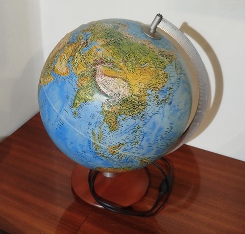Mappamondo vintage - mappamondo,