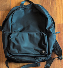 Zaino Lululemon nero chiusura