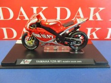 Die cast 1/24 Modellino Moto GP Yamaha YZR-M1 Ruben Xaus 2005