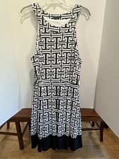 Abito Tiana B scollo a V nero bianco geometrico plissettato elasticizzato taglia 18