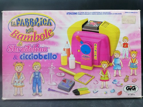 Fabbrica delle bambole di - bambole,