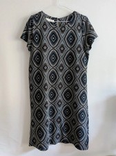 Robe noire et multicolore