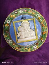 piastra tonda  antica con la Madonna e bambino