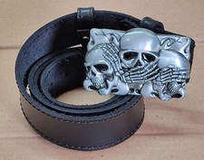 Cintura artigianale in cuoio Fibbia tre teschi non vedo non sento non parlo
