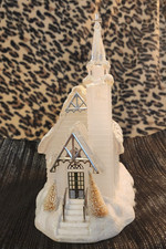 Decorazione Natalizia Cappella Chiesa Illuminata Coperta di Neve 9" Accenti Cromati