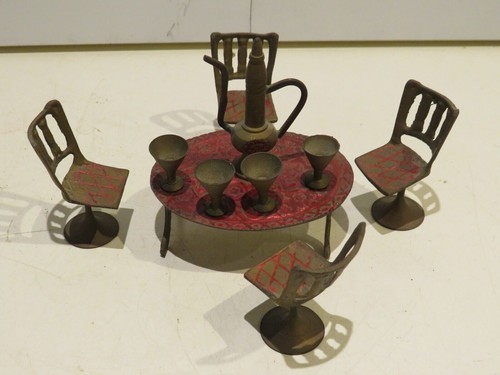Antica miniatura tavolo con - miniatura,