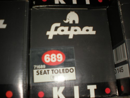 689 kit staffe attacchi - 689,