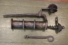 ANTICO LUCCHETTO IN FERRO, CHIAVE A VITE, FUNZIONANTE, CON CHIUSURA DI SICUREZZA