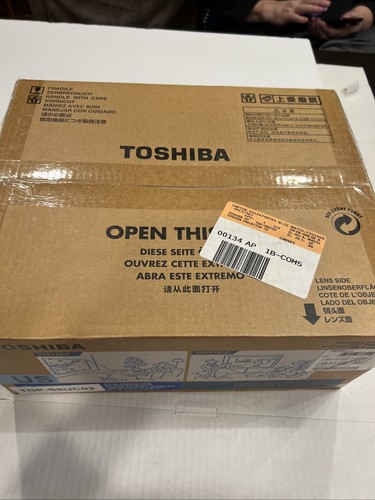 Proiettore toshiba data - proiettore,