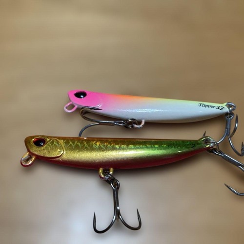 Flipper 32g unused 2 - 32g,, unused,
