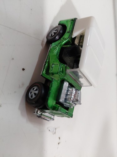 Hot wheels die cast - wheels, red