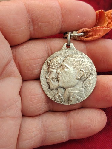 Medaglia metallo umberto ii - medaglia,