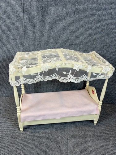 Letto baldacchino vintage - a,