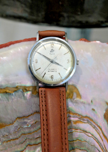 Sofisticato ambito orologio - e,