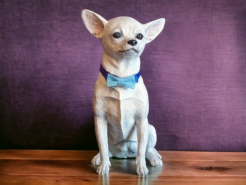 Statua cane chihuahua bianco