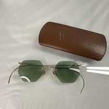 Occhiali antichi americani