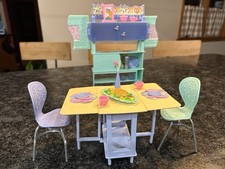 BARBIE TUTTO INTORNO CASA SALA