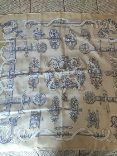 Hermes foulard carré - hermes, usato