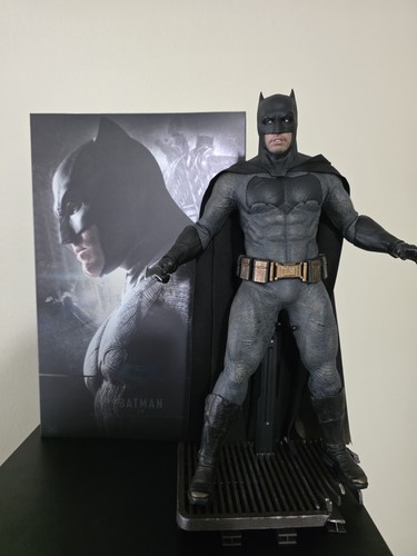 Hot toys mms731 batman - batman, v