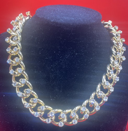 Collana girocollo maglia