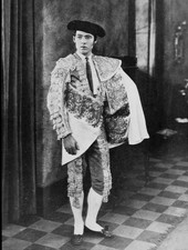 Rodolfo Valentino anni 20