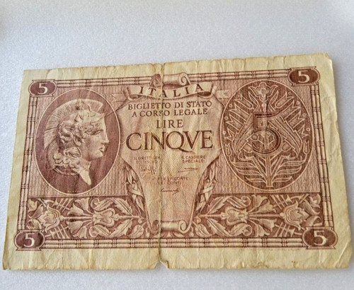 Vecchia lira carta - di,