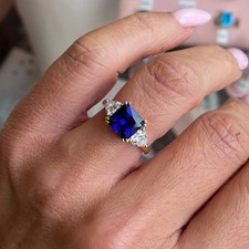 Anello in oro giallo 18 kt con