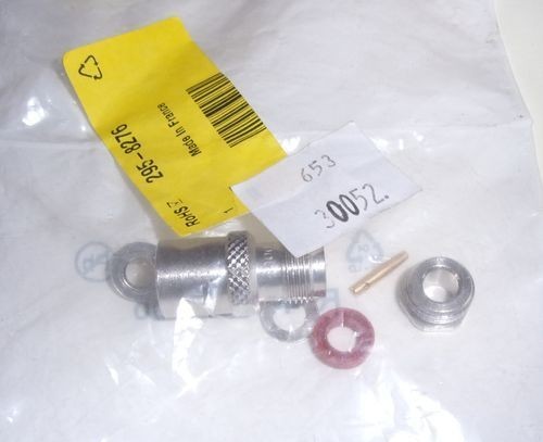 R143 207 000 - -, connecteur