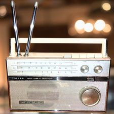 Radio d'epoca Sony TFM-116J a