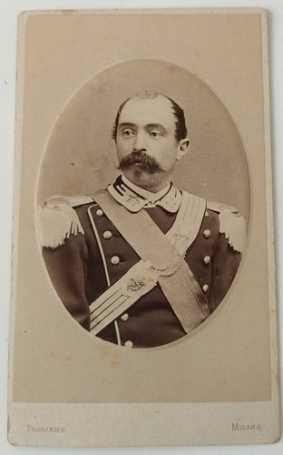 Militari ufficiale di - ufficiale,