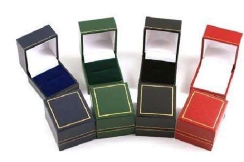 100 lussuose scatole - ad, anello